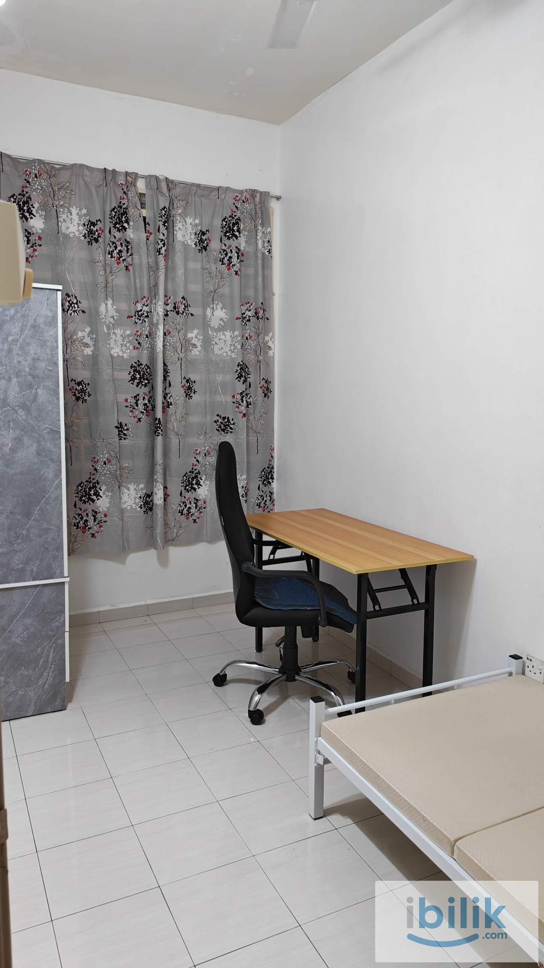 Single room with private toilet at Taman Lembah Impiana - Image 1