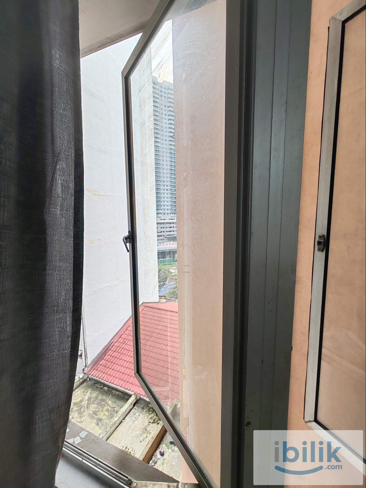 [Female Only] Small Room at Putra Majestik, Sentul - Image 5