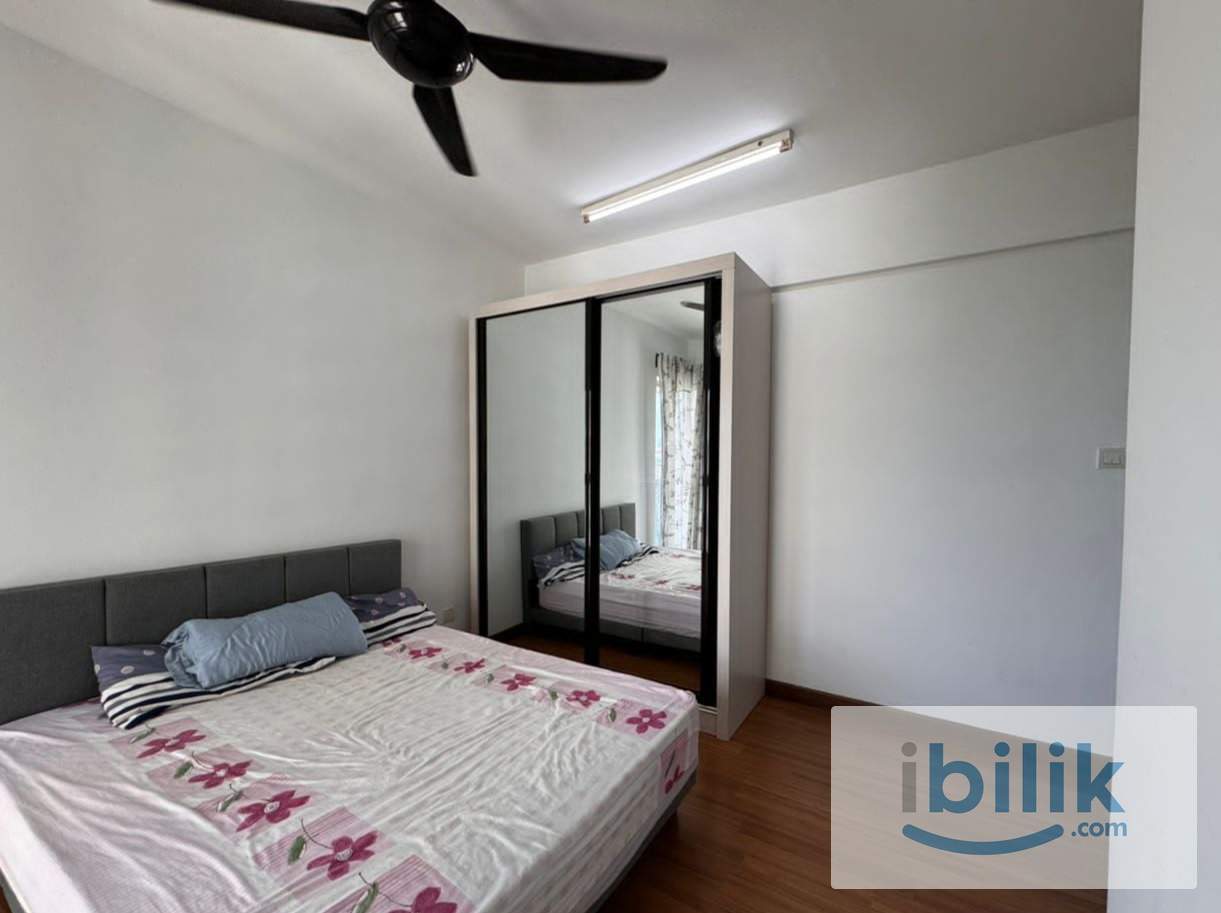 Fully Furnish Master room at Park - Image 1