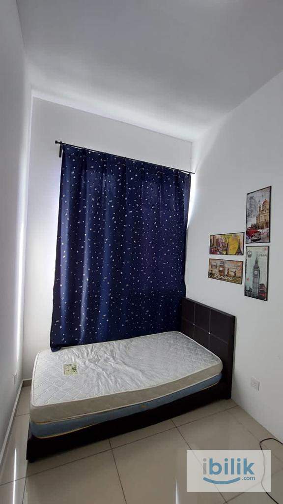 Middle Room For Rent - Image 6