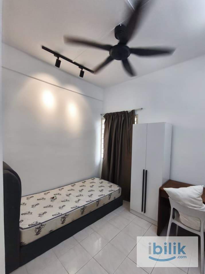 Single room for rent Wangsa Metroview - Image 1