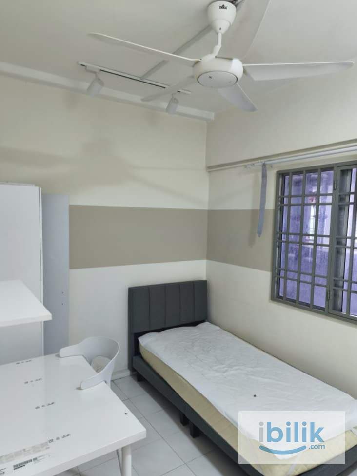 Single Room at Angkasa Condominium  - Image 1