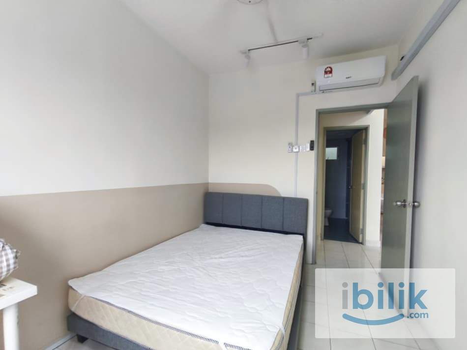 Middle Room For Rent at Angkasa Condominium - Image 1