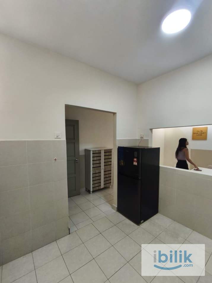 Angkasa Condo Middle room for rent - Image 2