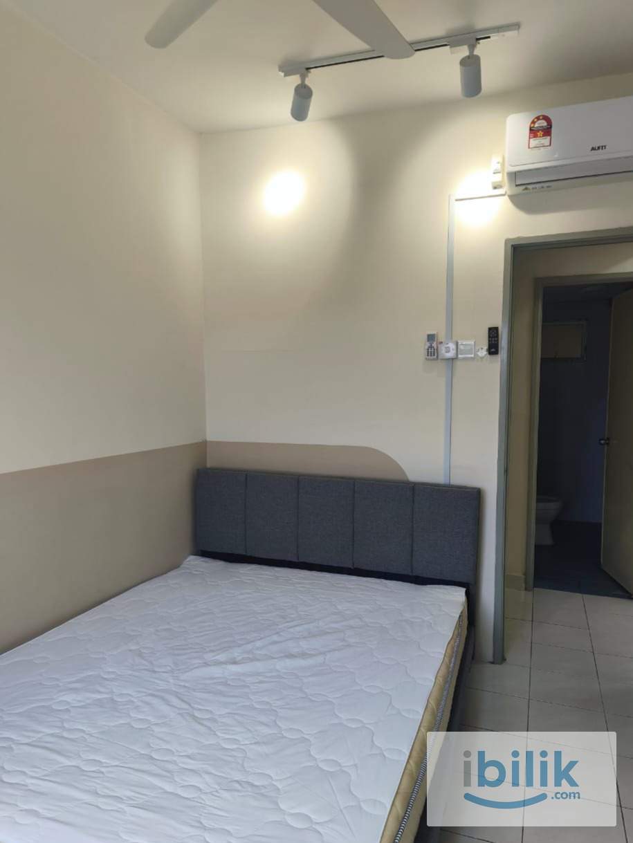 "Include utiltites" Middle Room for rent  - Image 1