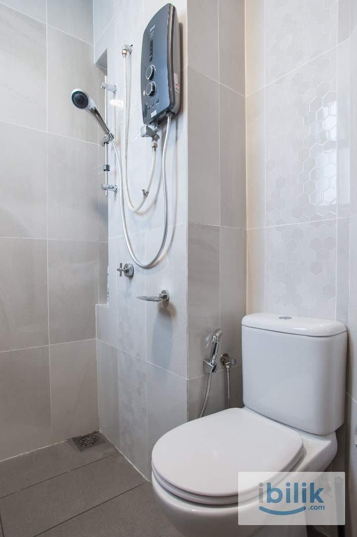 MRT LINK BRIDGE FEMALE UNIT SINGLE Room for rent in  - Image 3