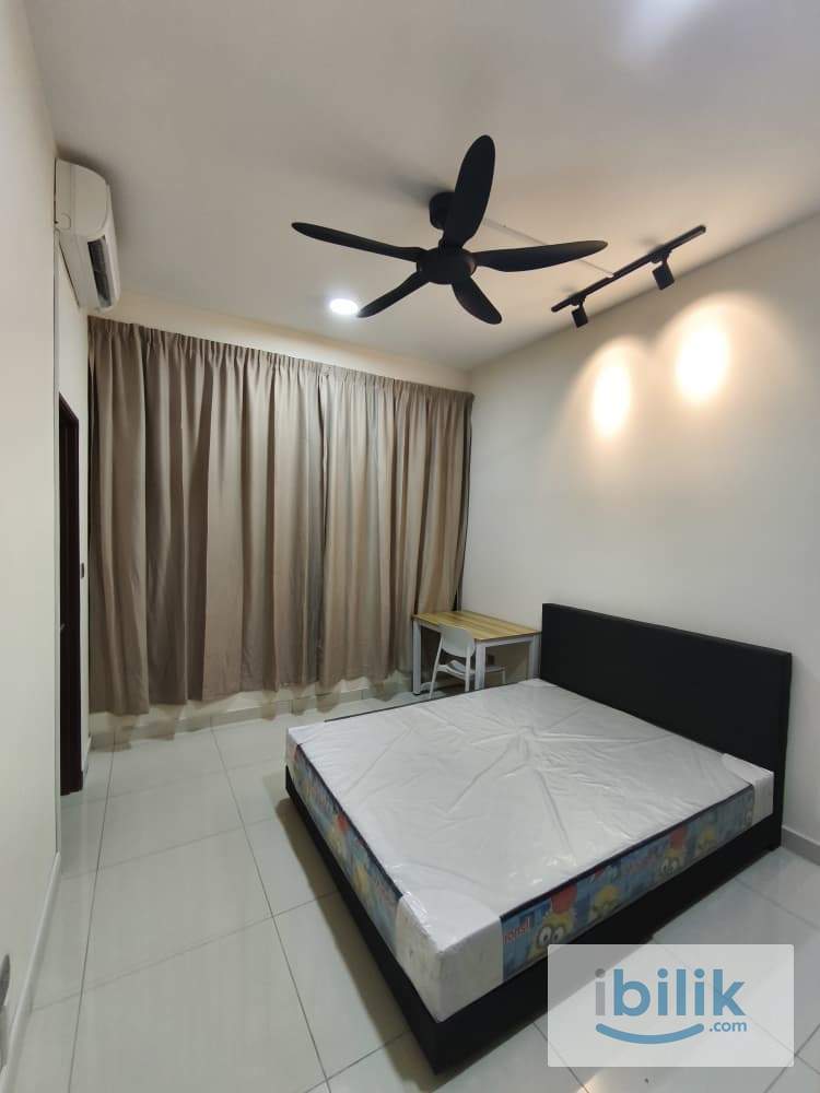 Link bridge to MR TBalcony Middle Room for rent  - Image 1
