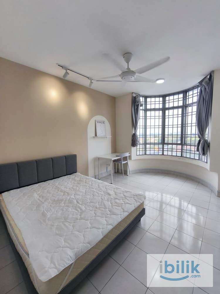 Middle Room for rent Angkasa Connaught - Image 1