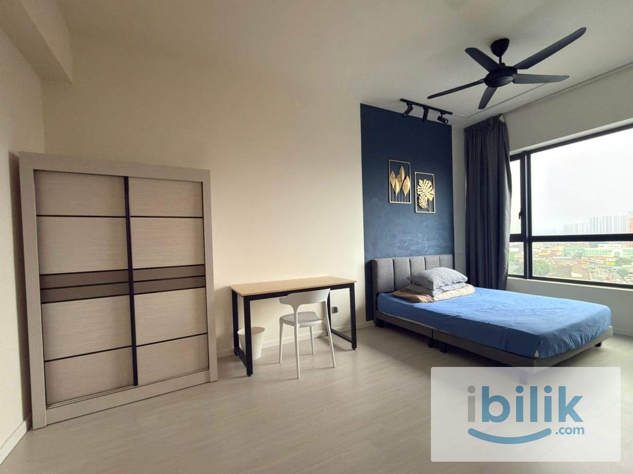 Fully furnished Spacious Master Room with En-Suite bathroom for rent - Image 2