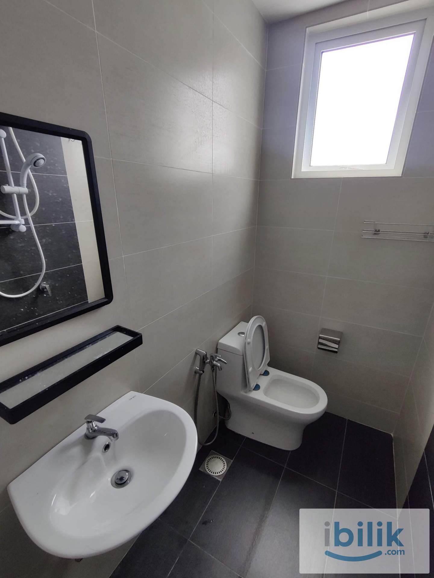🎀Budget-Friendly Single Room Available at Pinnacle, Sri Petaling, Kuala Lumpur - Image 3