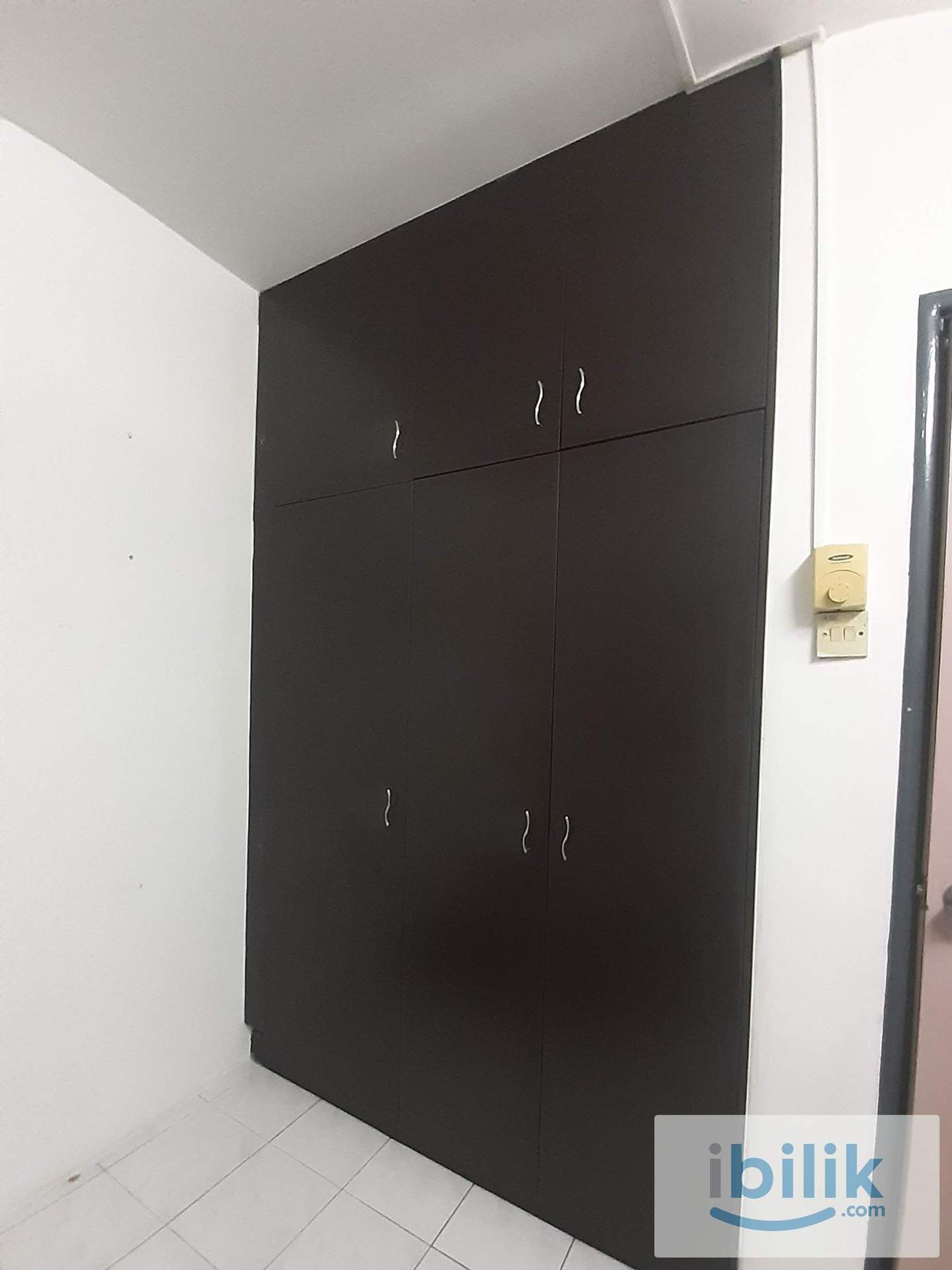 middle room for rent (Malay female)_nearby MRT Kota Damansara - Image 1