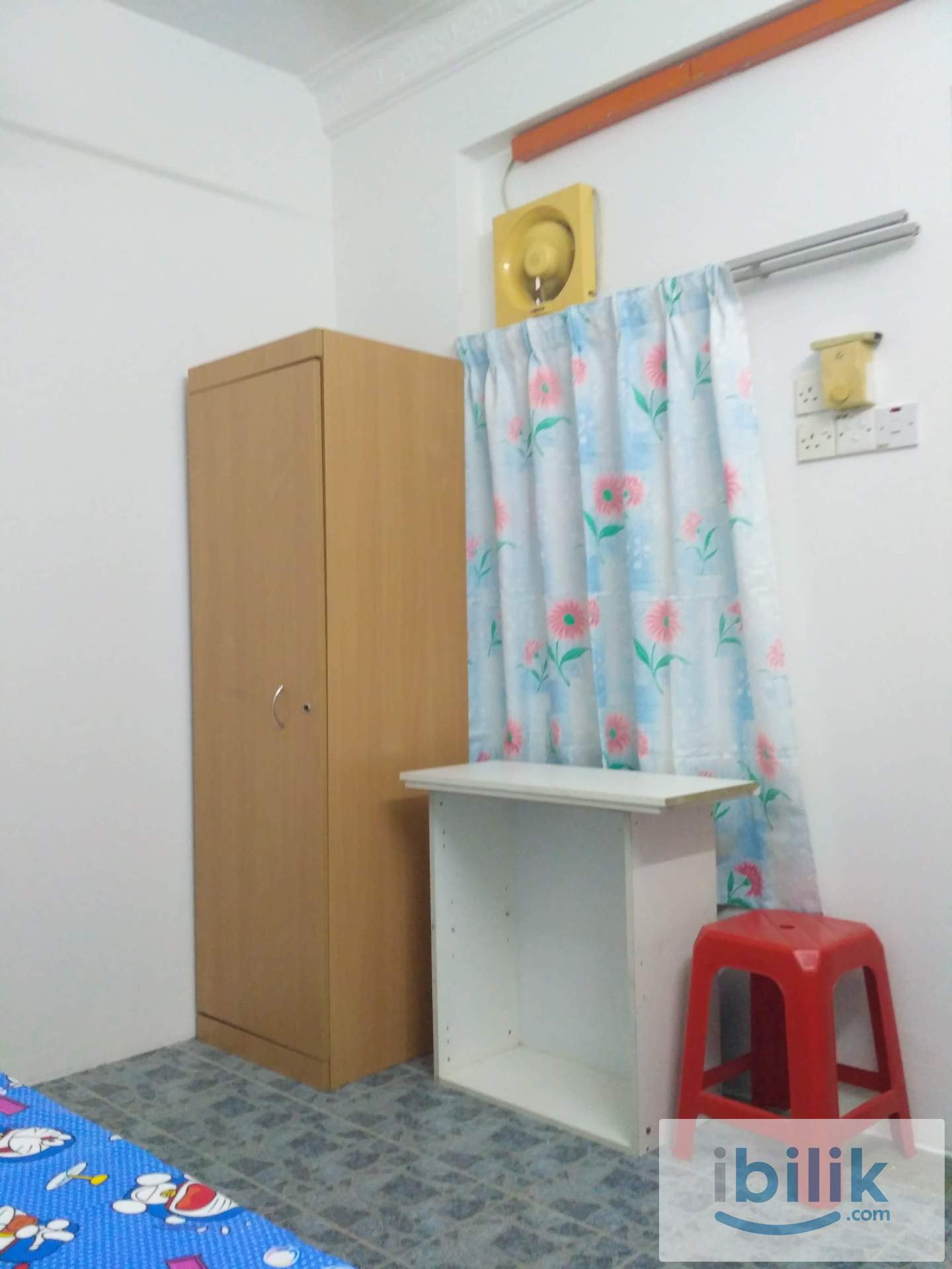 Middle Room at BK5, Bandar Kinrara - Image 2
