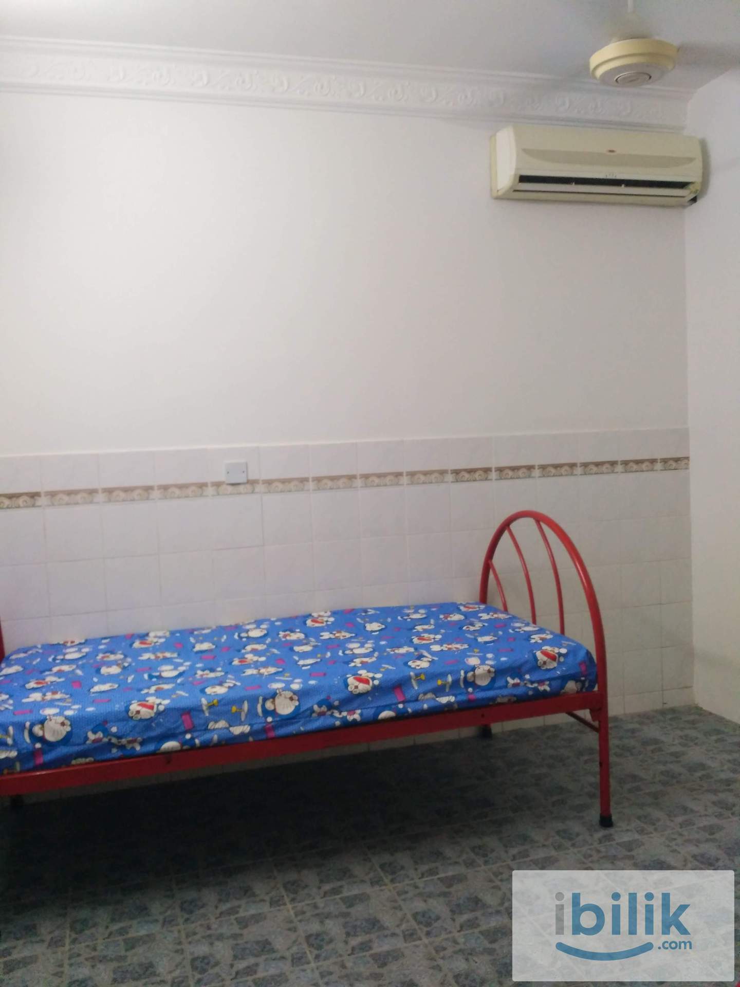 Middle Room at BK5, Bandar Kinrara - Image 5