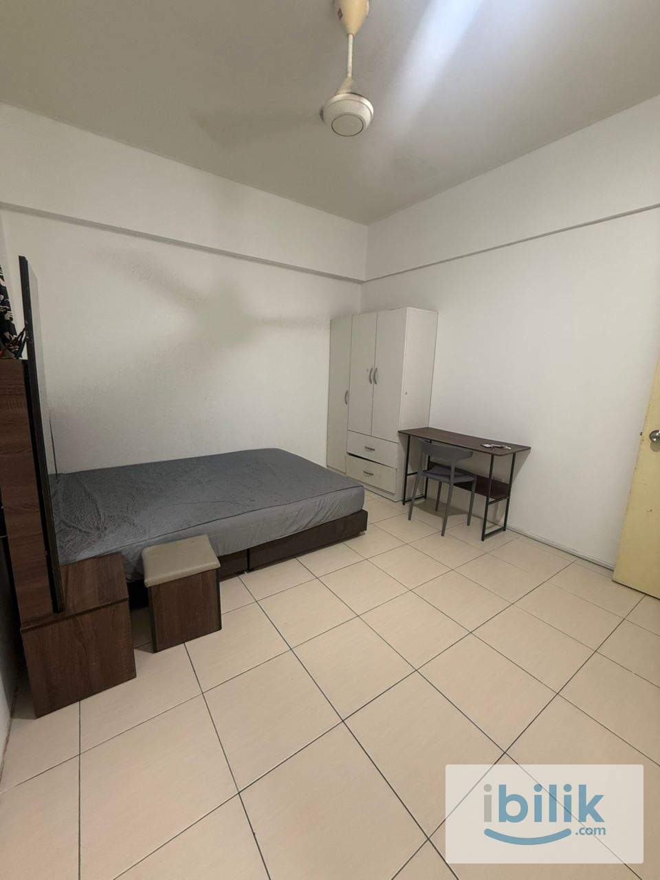 Single Couple Master Room, Parking, Desa Park City, Kepong KL - Image 2