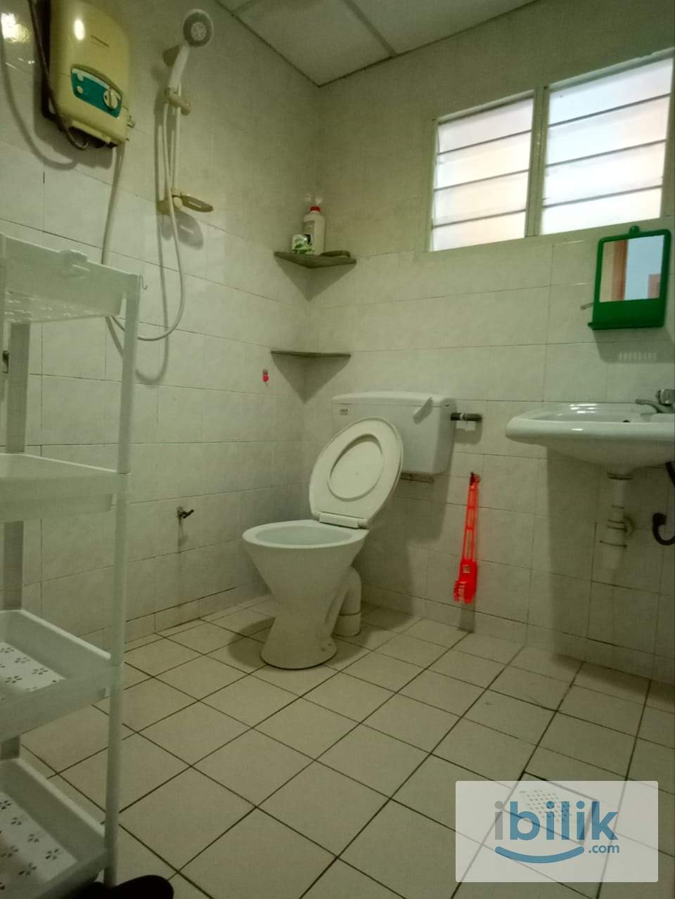 Fully Furnished Middle Room At Jalan Ipoh / Jalan Kuching / Sentul! Female Unit! Walking To Bus Stop, MRT2, KTM!  - Image 4