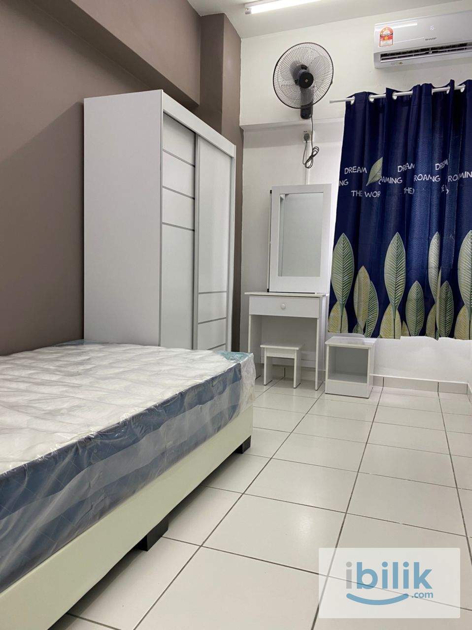 (Female Only Muslim Friendly) Single Room at Axis Residence - Image 1
