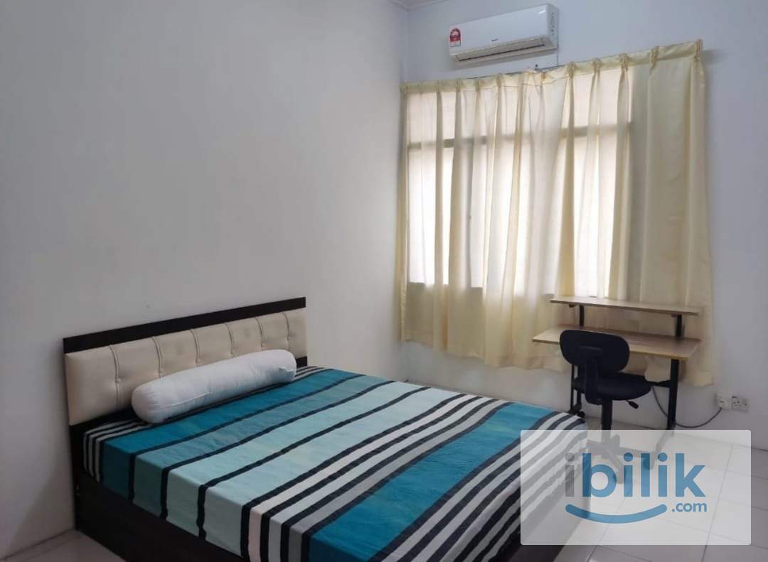 Middle Room - Image 3