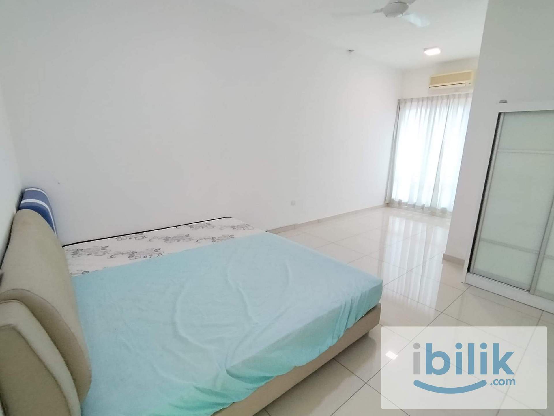 Middle Room - Image 1