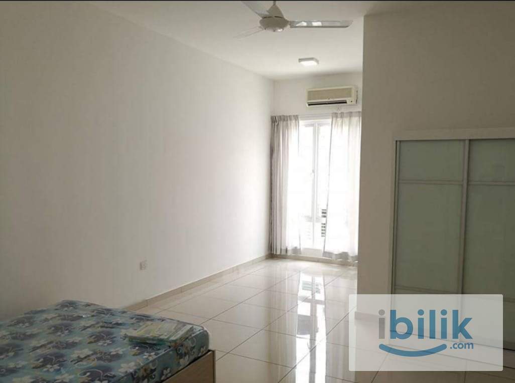 Middle Room - Image 2
