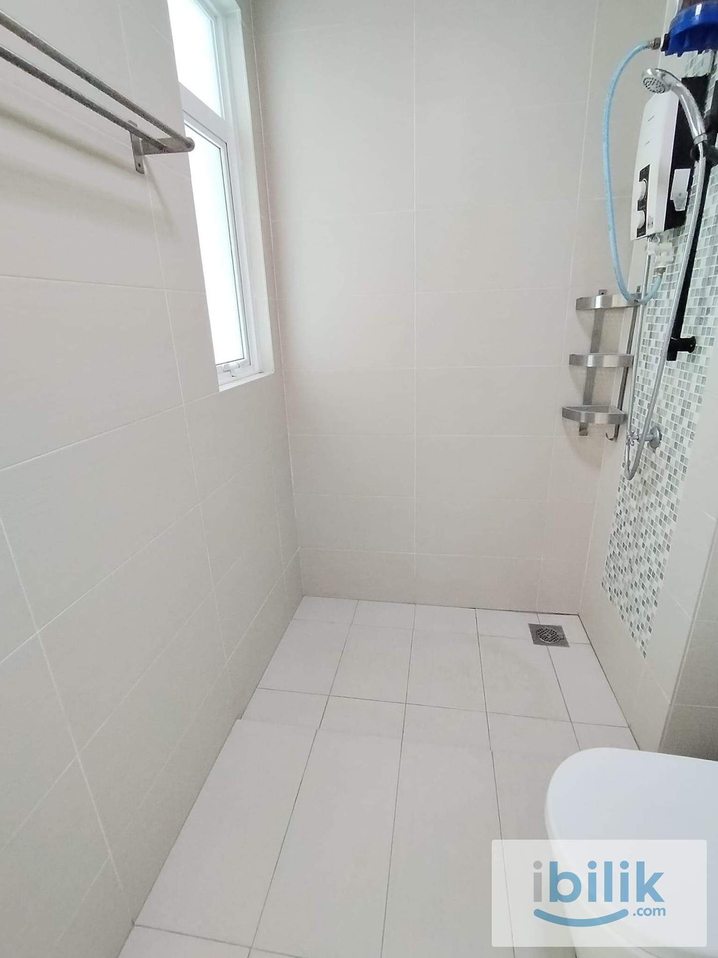  Master Room (Fully furnished | WIFI Included) at Taman Desaria near Sunway Pyramind & Taylor's University - Image 5