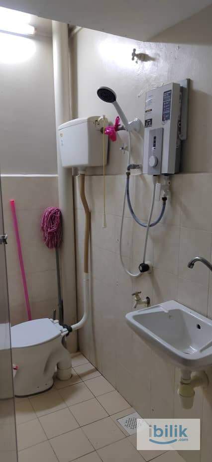 Single Room at Taman Paya Emas, Paya Rumput - Image 5