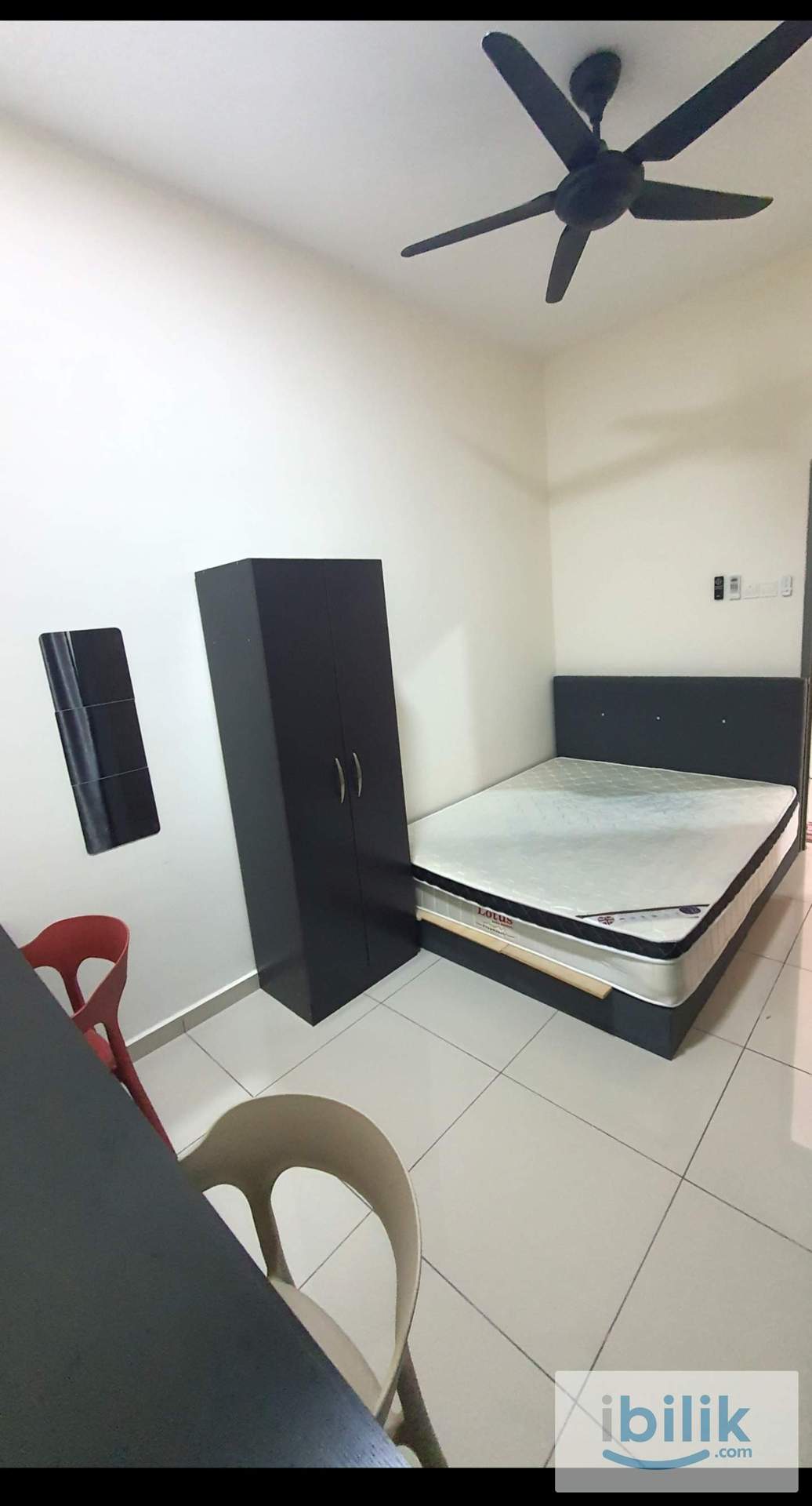 Medium Room - Image 1