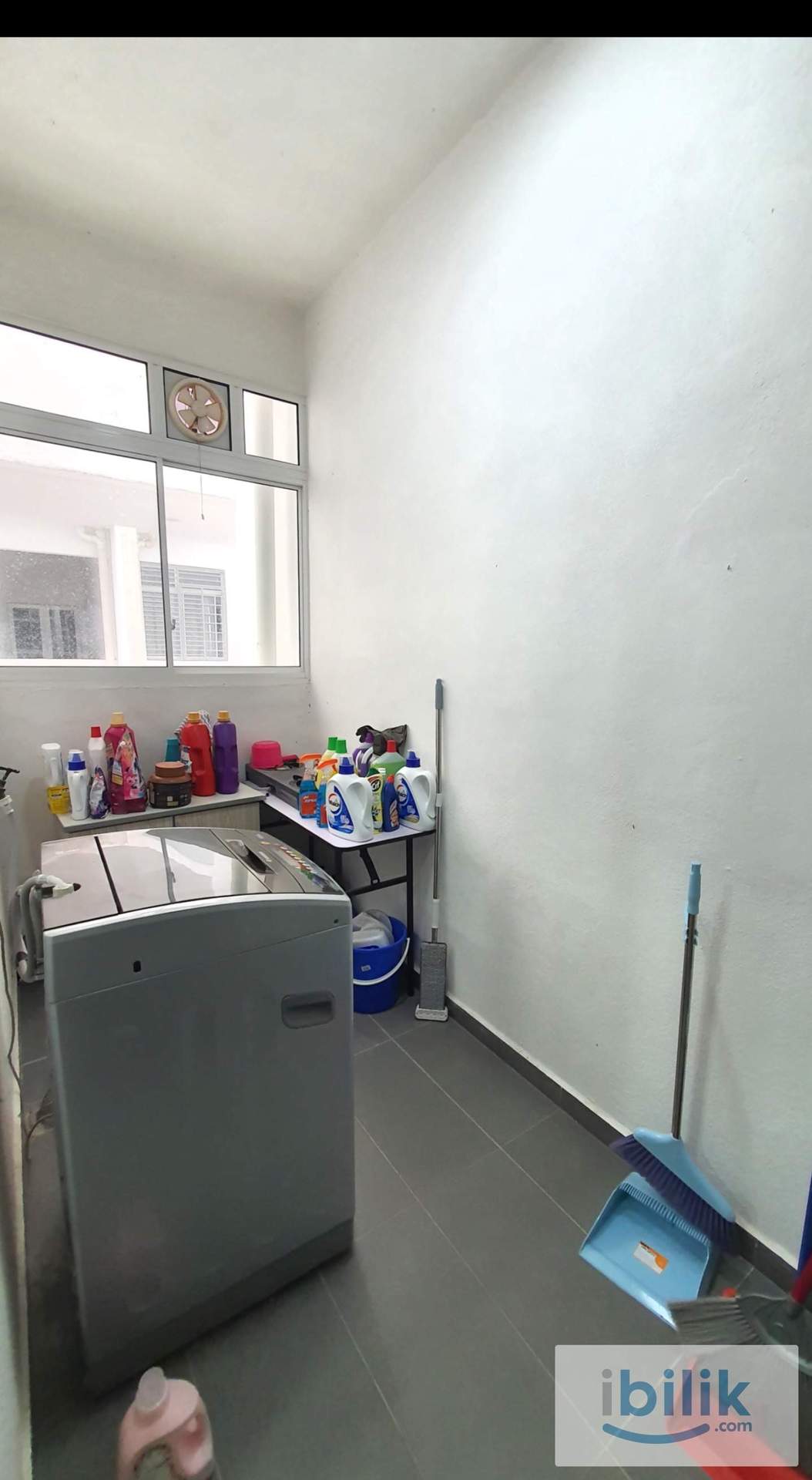 Medium Room - Image 4