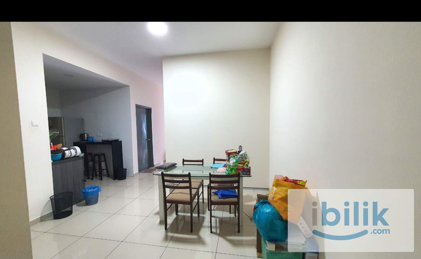 Medium Room - Image 6
