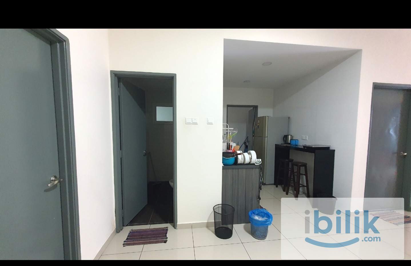 Medium Room - Image 8