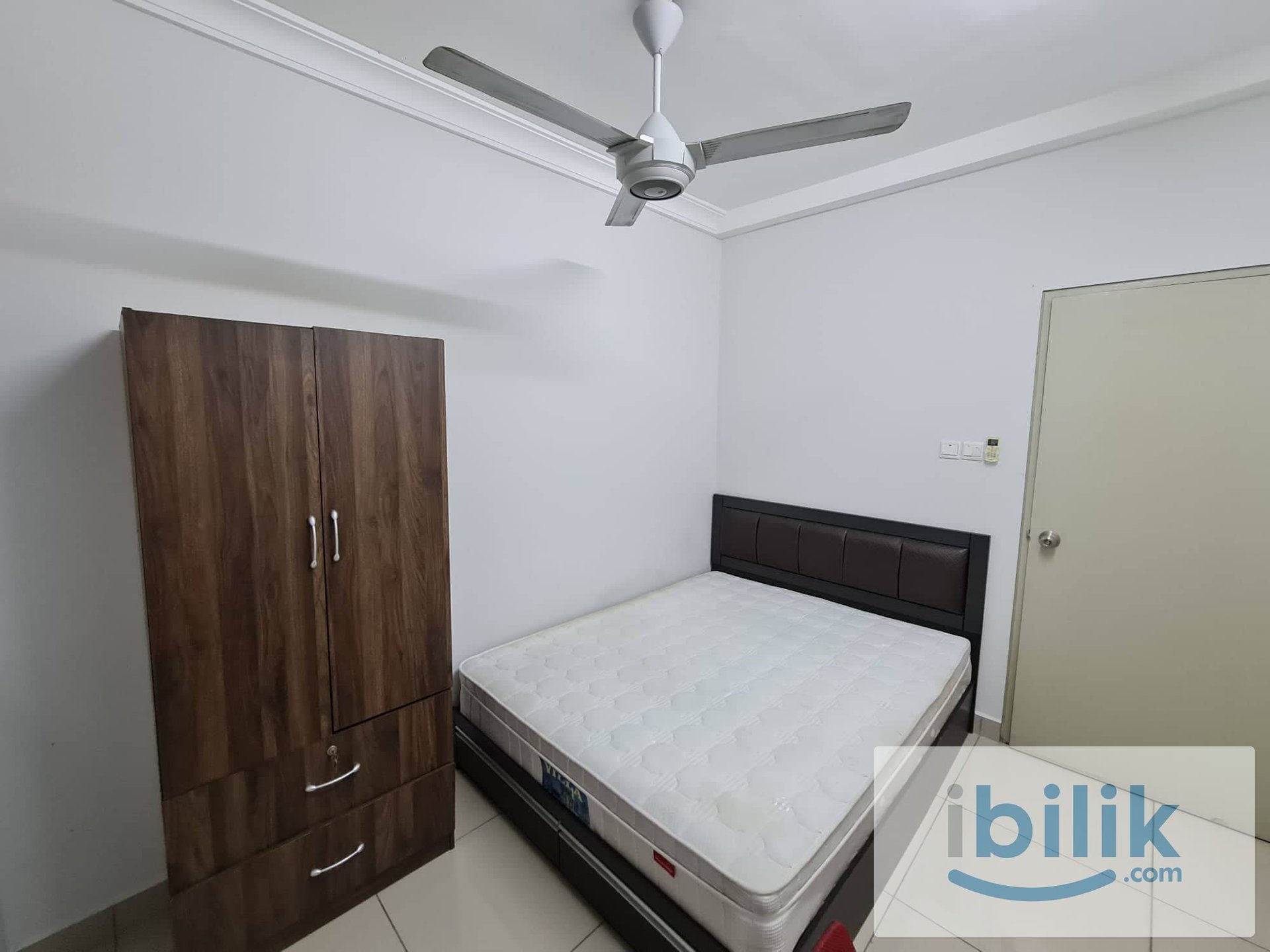 Next to LRT, Brand NEW furniture's. Medium bedroom. Available now  - Image 4