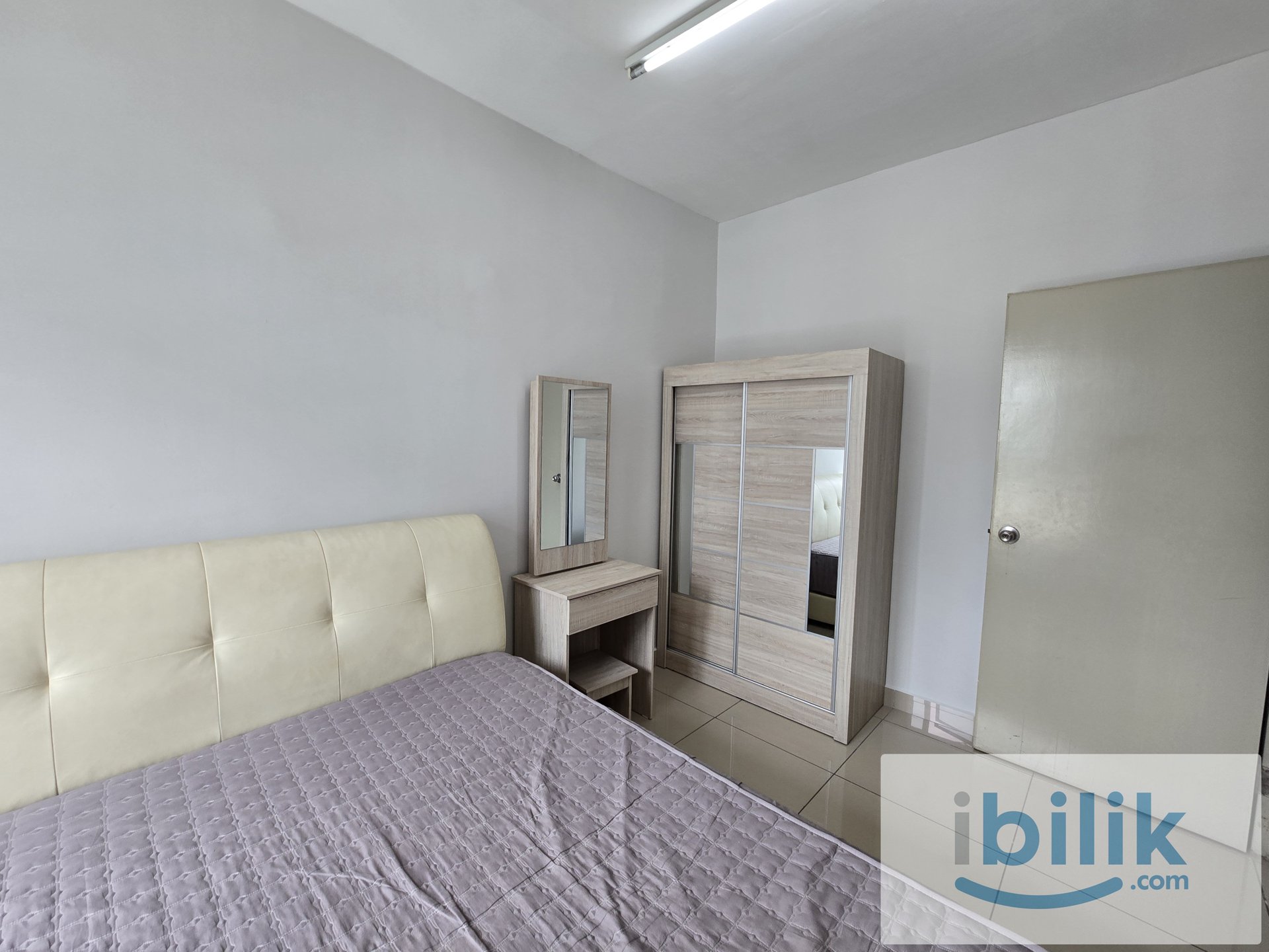 FEMALE UNIT, MEDIUM BEDROOM. AVAILABLE NOW - Image 2