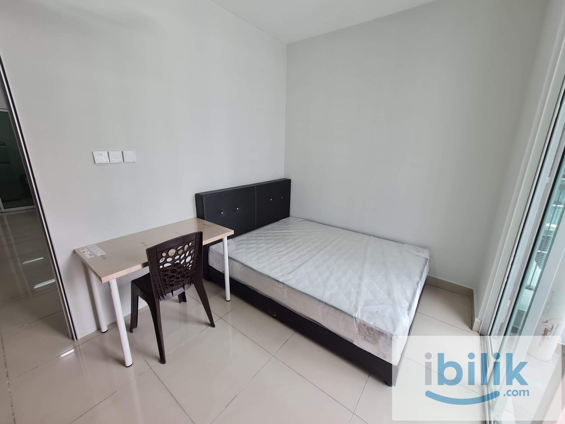 FEMALE UNIT, BRAND NEW, BALCONY MEDIUM BEDROOM - Image 3