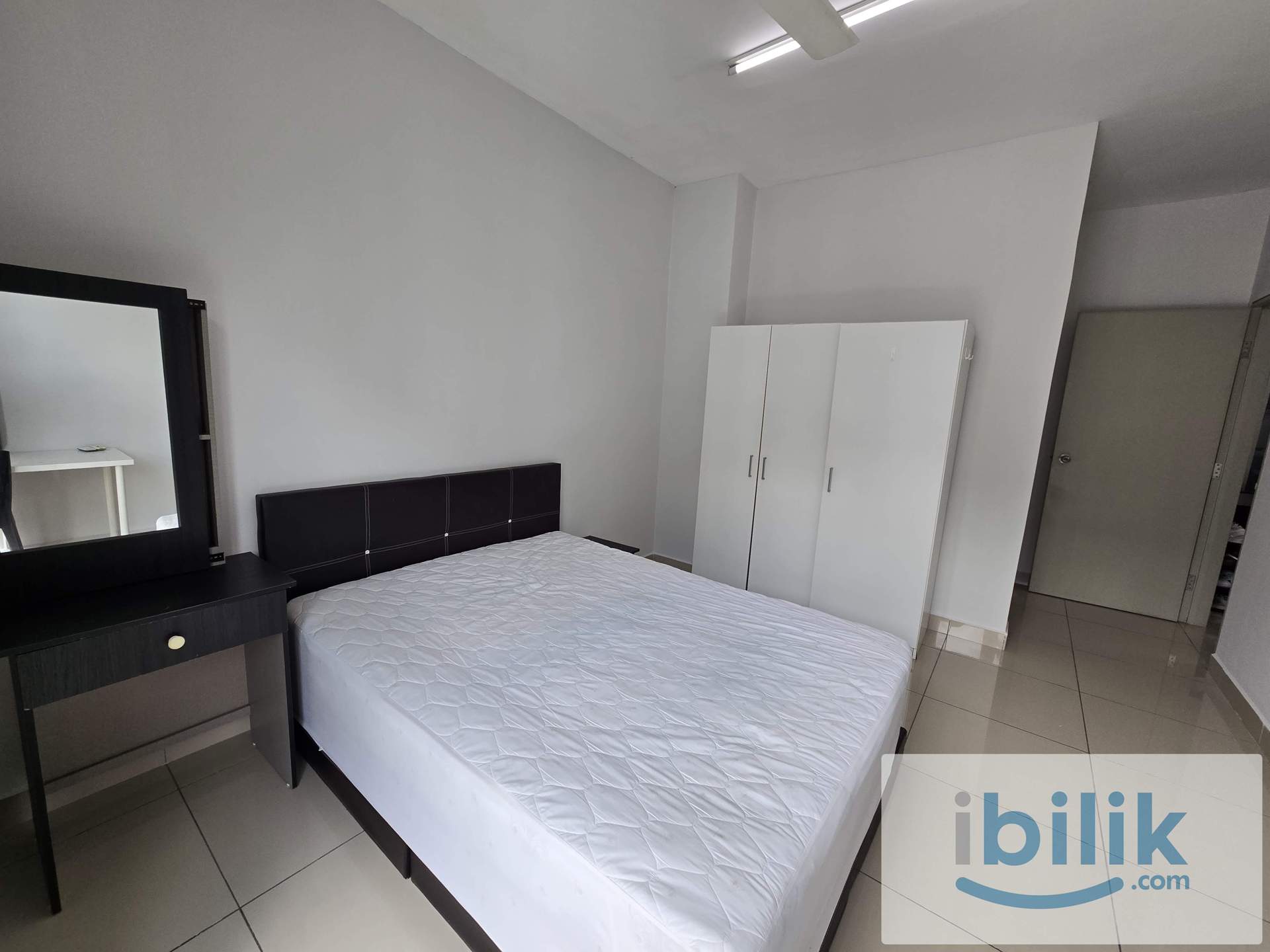 FEMALE UNIT, MASTER BEDROOM. AVAILABLE NOW - Image 2