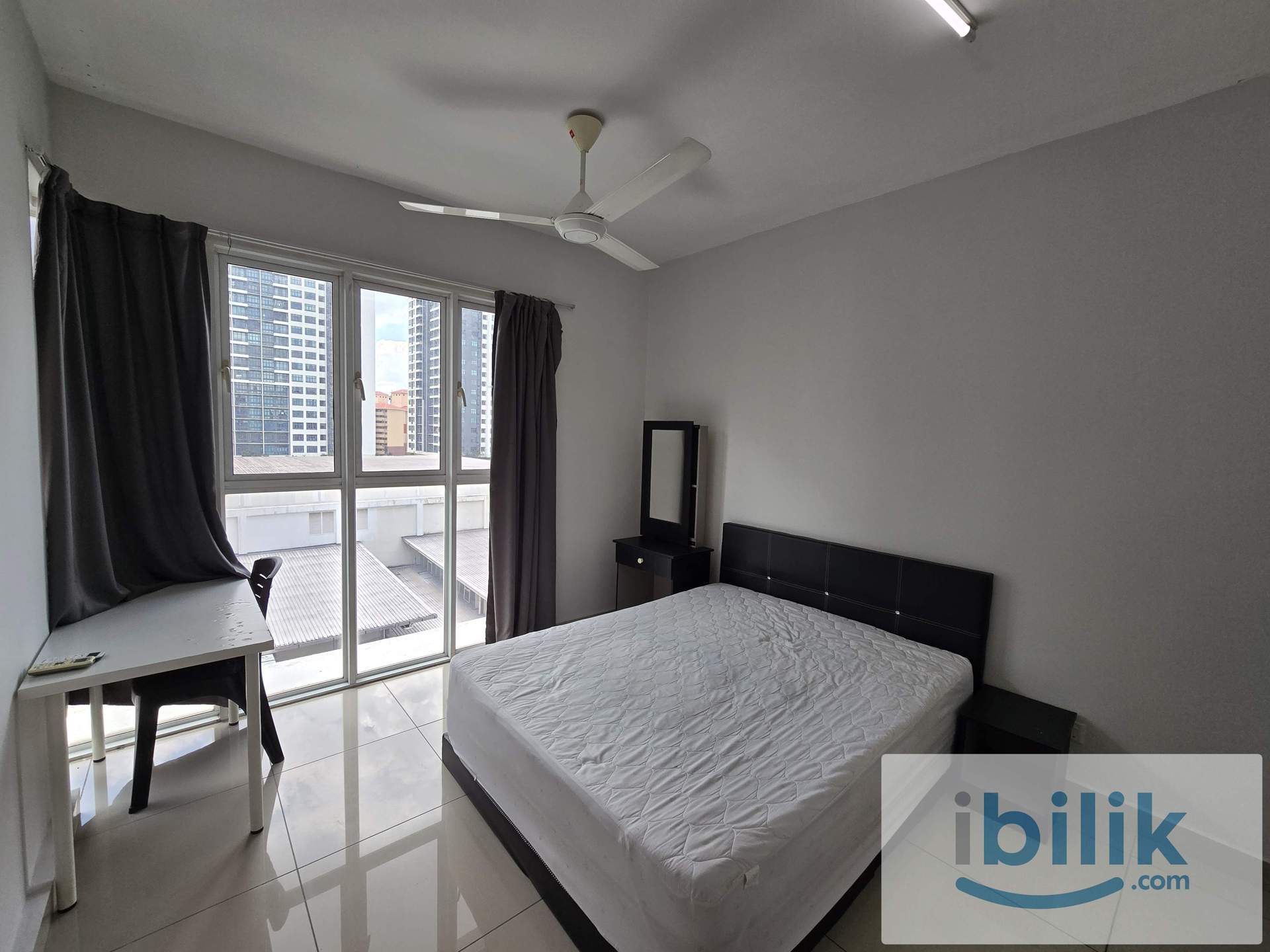 FEMALE UNIT, MASTER BEDROOM. AVAILABLE NOW - Image 1