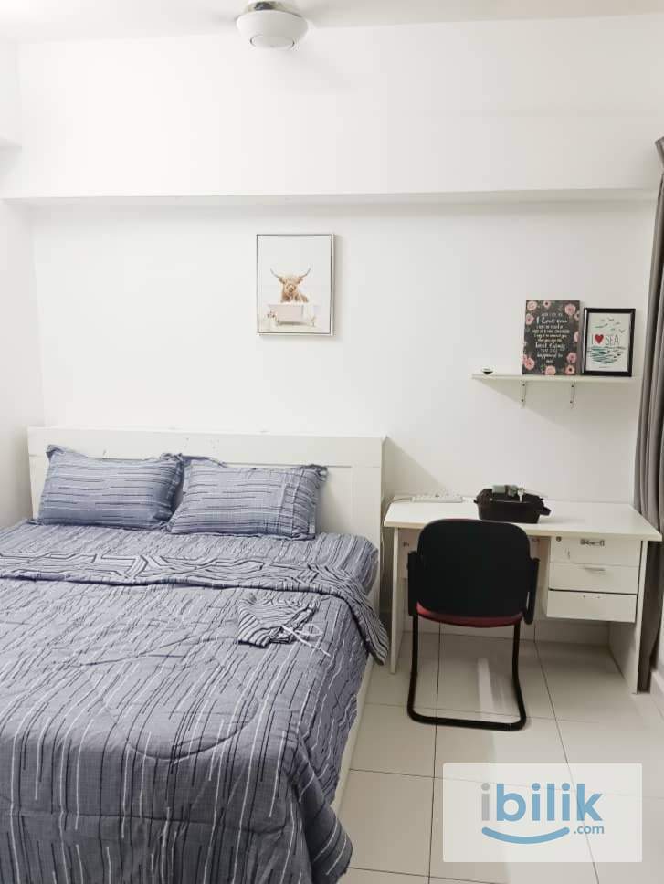 ELIT CONDO BAYAN BARU AREA MEDIUM ROOM FOR RENT. - Image 1