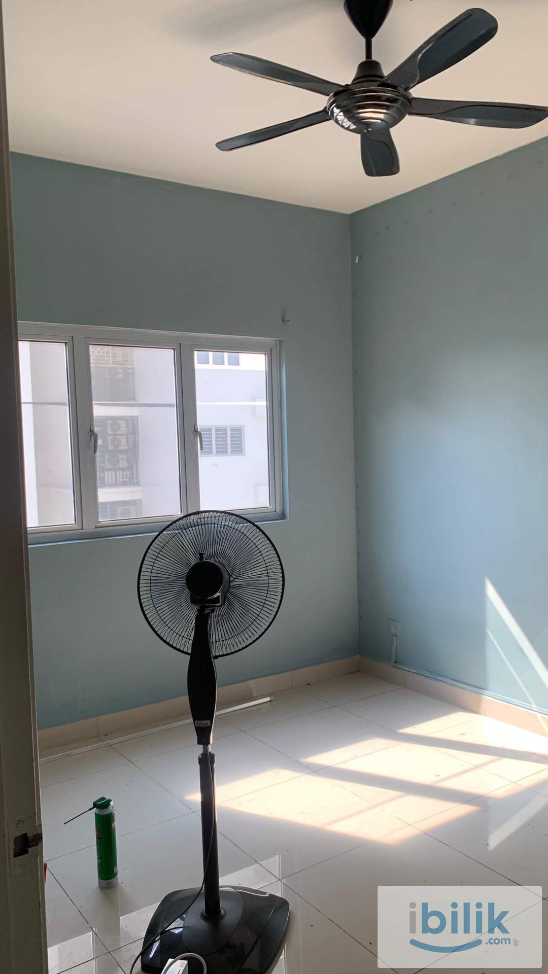 Medium Room - Image 1