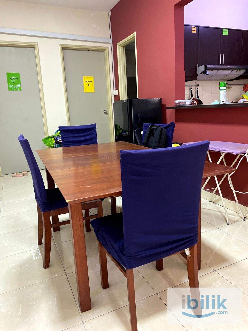 CASA INDAH 1 MASTER BEDROOM FULLY FURNISHED LRT STATION  - Image 1