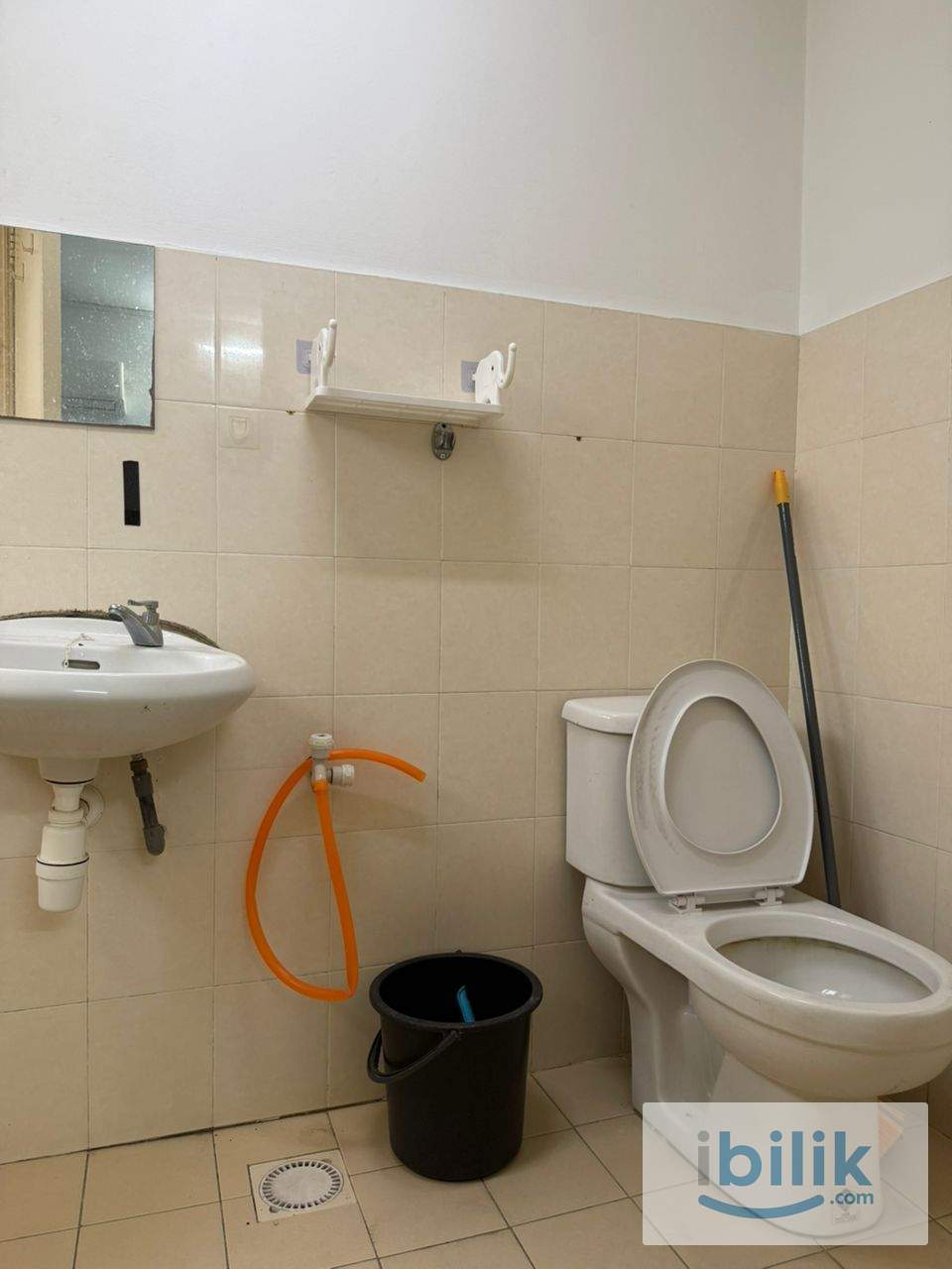 PALM SPRING SINGLE ROOM FULLY FURNISHED MRT STATION  - Image 4