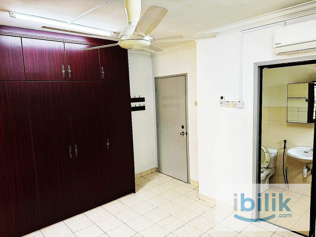 PALM SPRING MIX GENDER MASTER BEDROOM FULLY FURNISHED MRT STATION  - Image 4