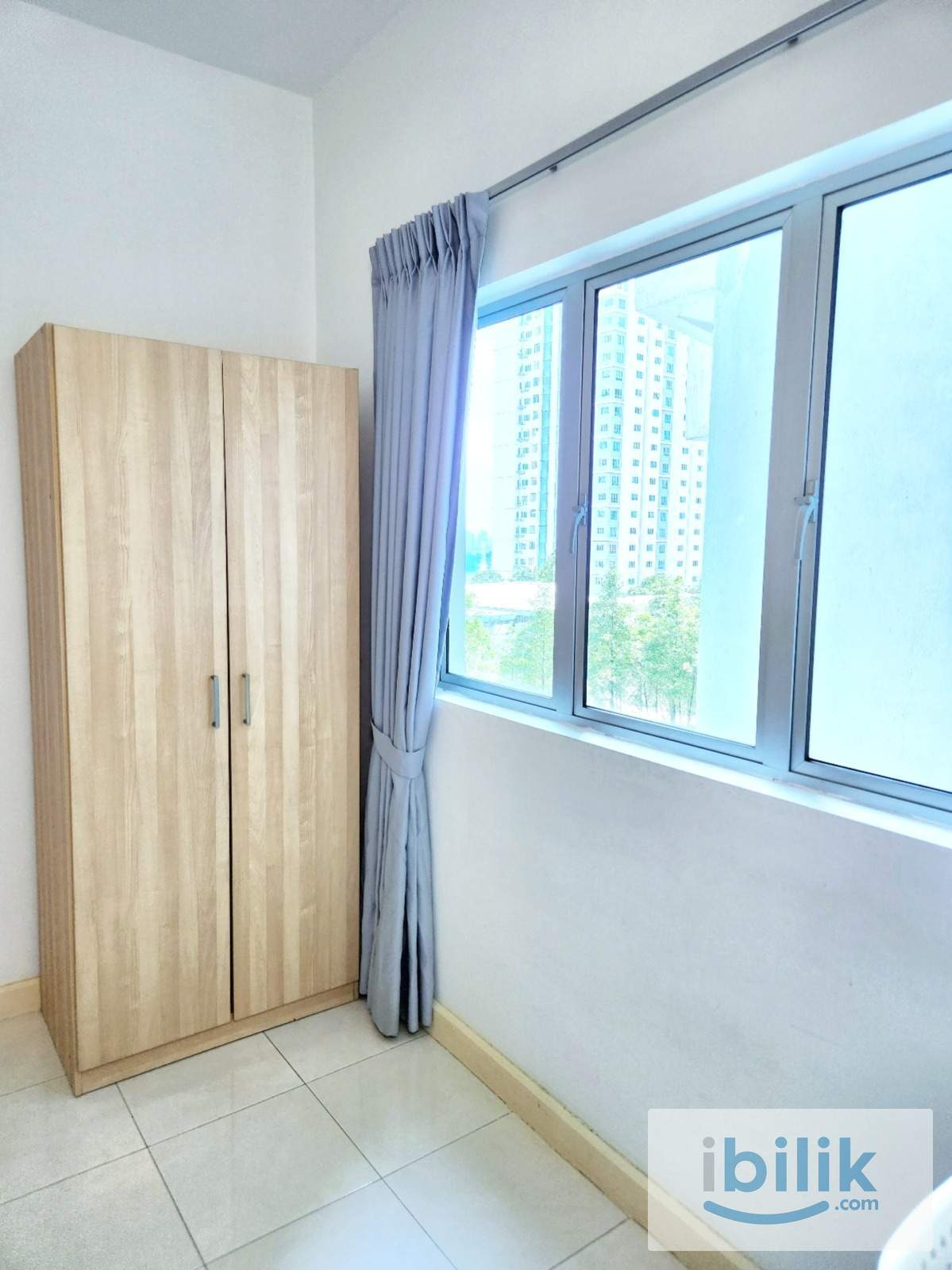Fully-Furnished Middle Room for Rent @ Metropolitan Square, Damansara Perdana  (Ready to Move In — Chinese Female Only) - Image 3