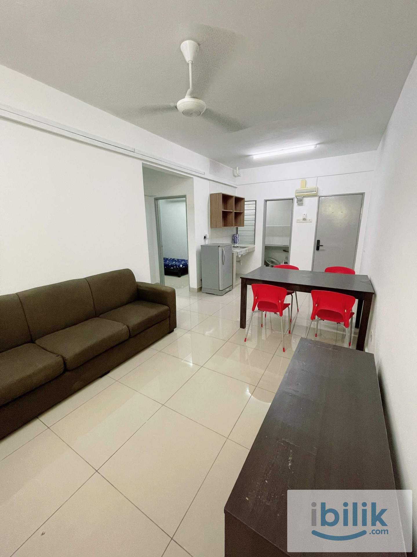 Medium Room - Image 3