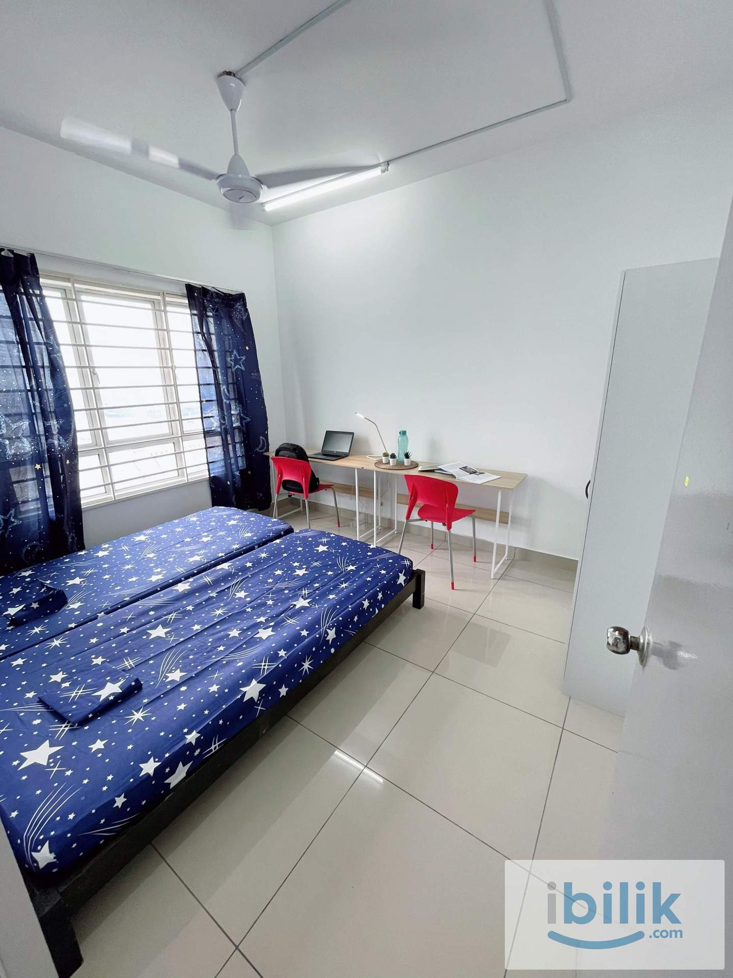 Medium Room - Image 1