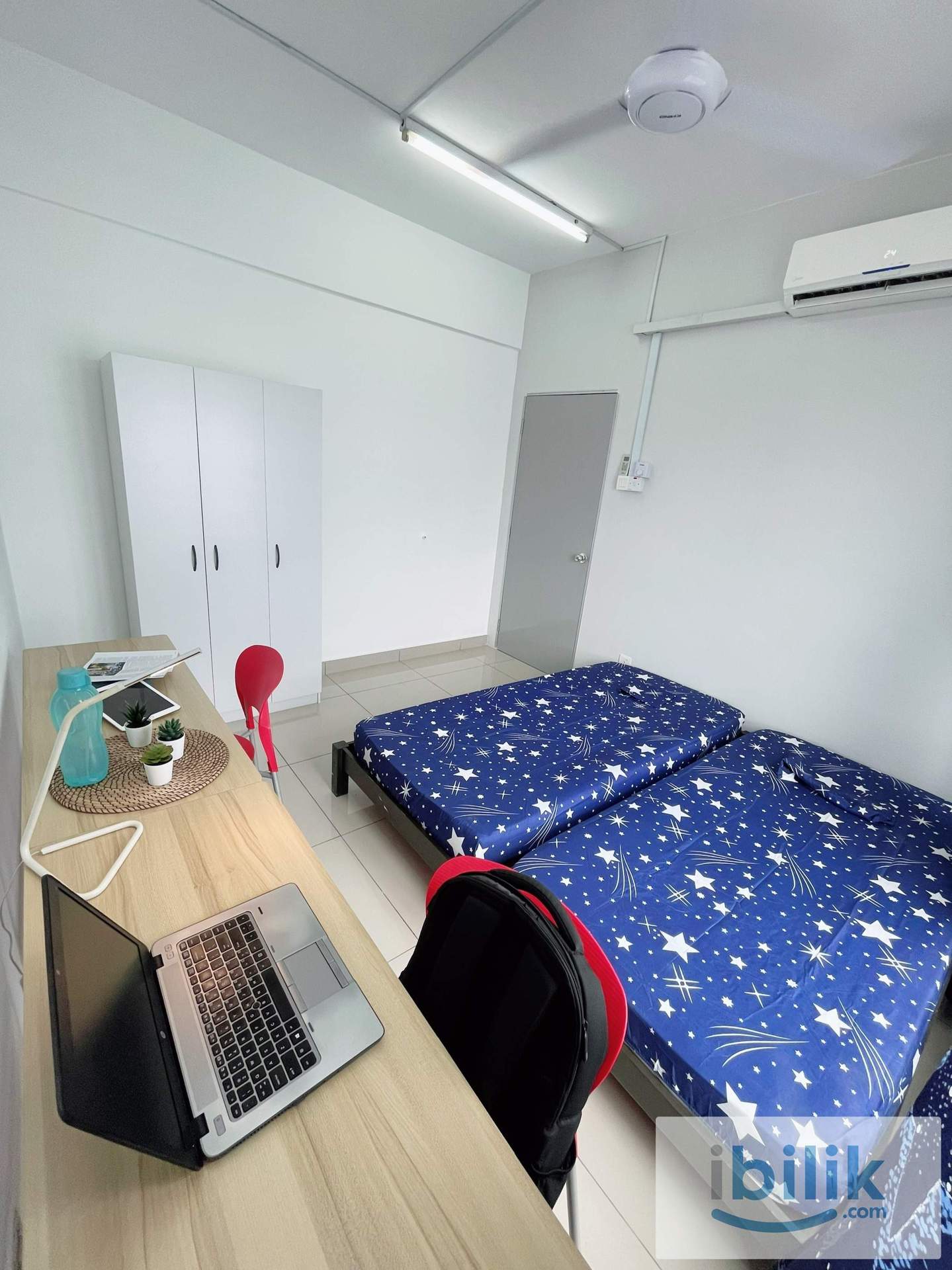 Medium Room - Image 9