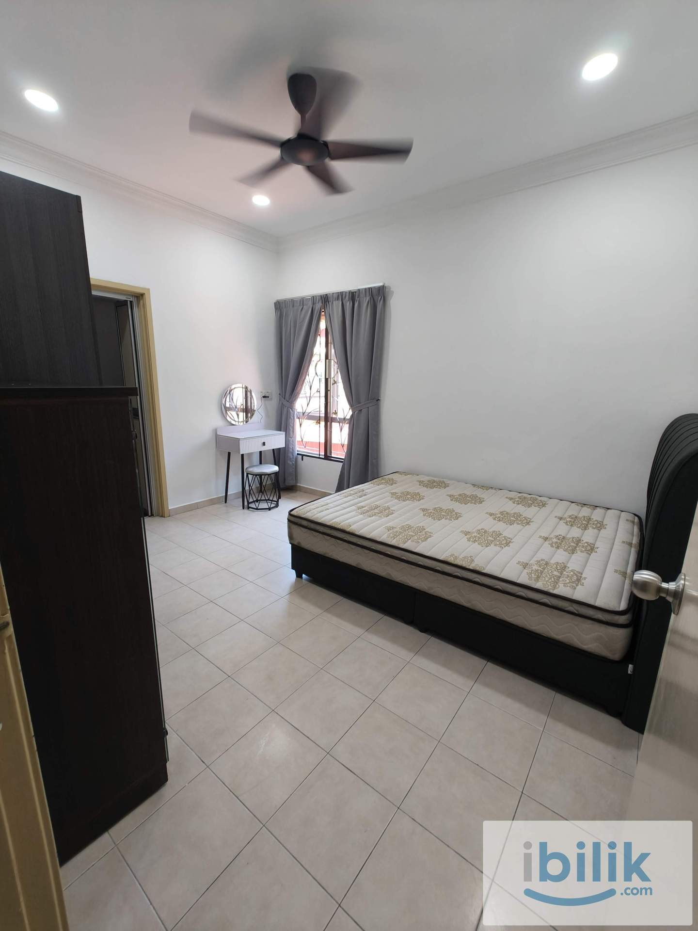Middle room located near Penang Science Park, bukit minyak and juru industrial area - Image 4