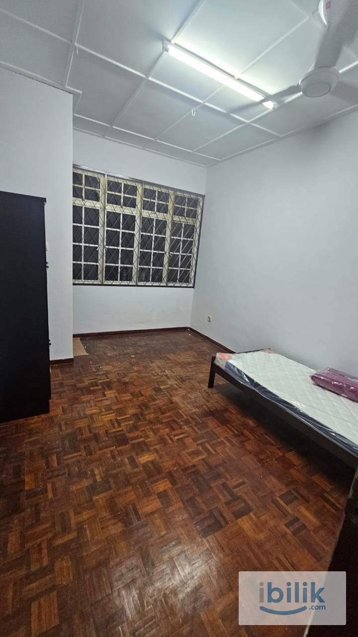 Hostel Rooms for Rent  - Image 2