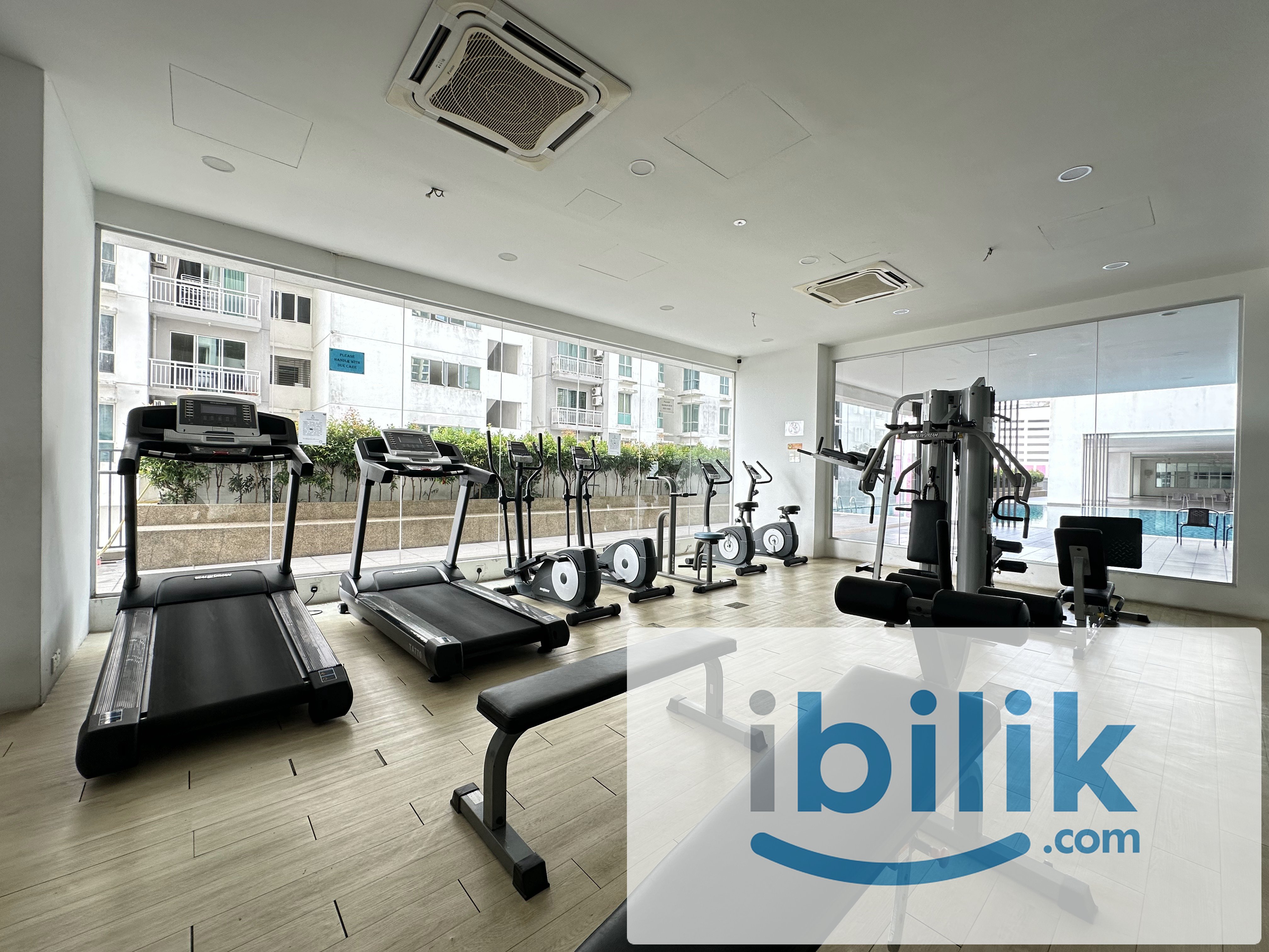 🍀Tampoi Condo Big Fully Furnished Medium Room for Rent🍀 - Image 5