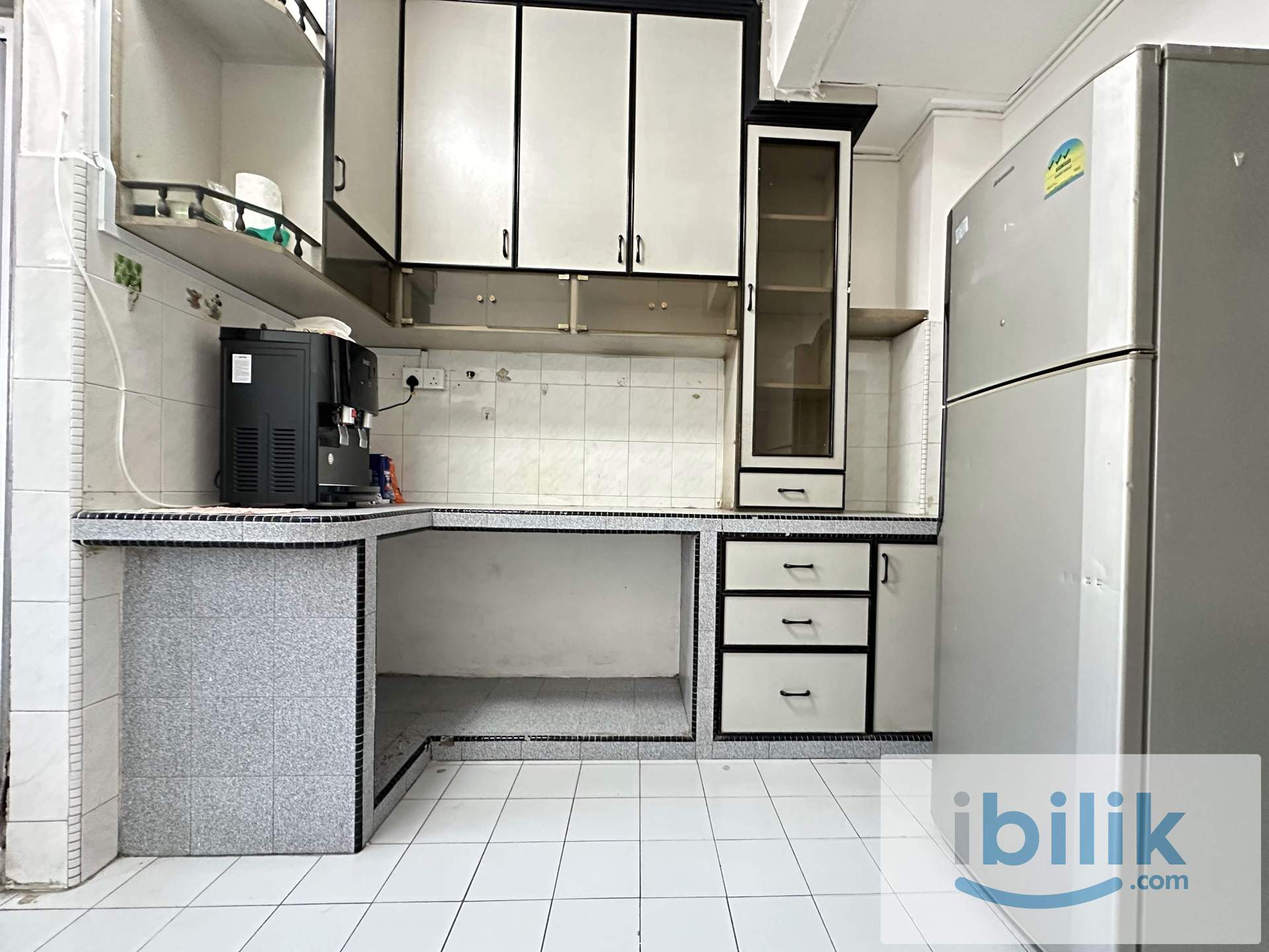 Taman Anggerik Fully Furnished Single Aircon Room for Rent - Image 4