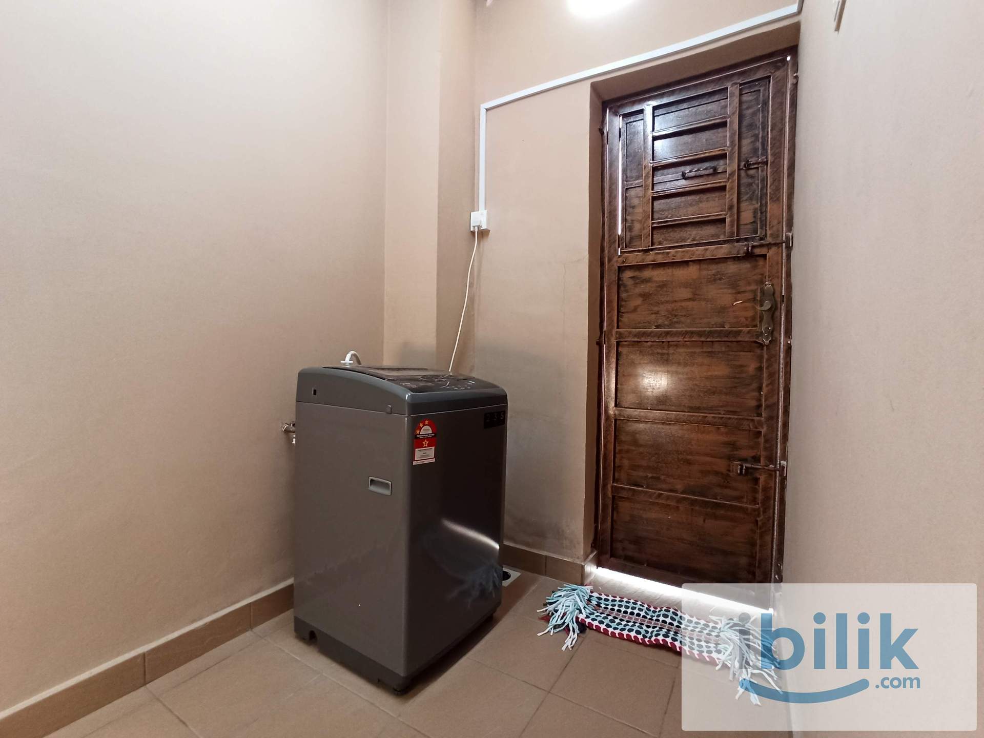 Bandar Dato Onn Fully Furnished Medium Room with Private Bathroom for Rent - Image 5