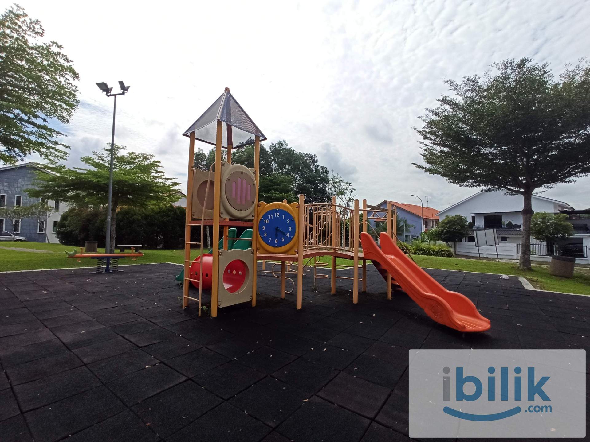 Bandar Dato Onn Fully Furnished Medium Room with Private Bathroom for Rent - Image 6