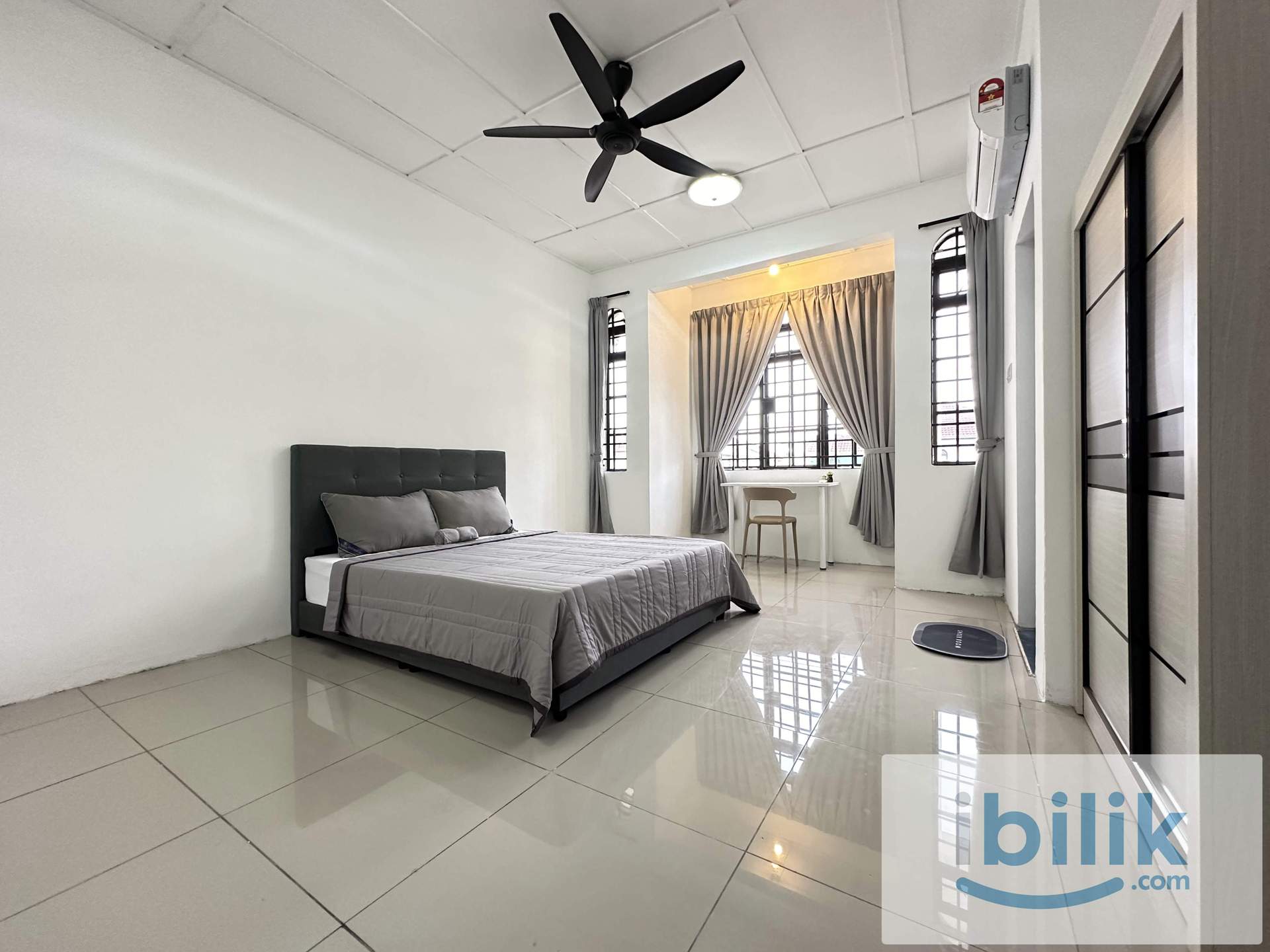 🌟Bukit Indah Big Fully Furnished Master Room with Private Bathroom🌟 - Image 1